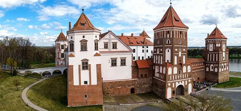 Мирский замок в Беларусе